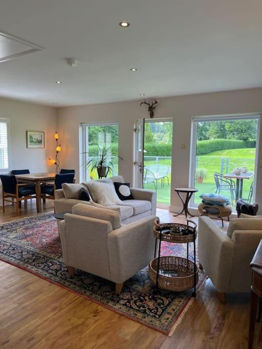 Adorable One Bedroom With Balcony Apartment
